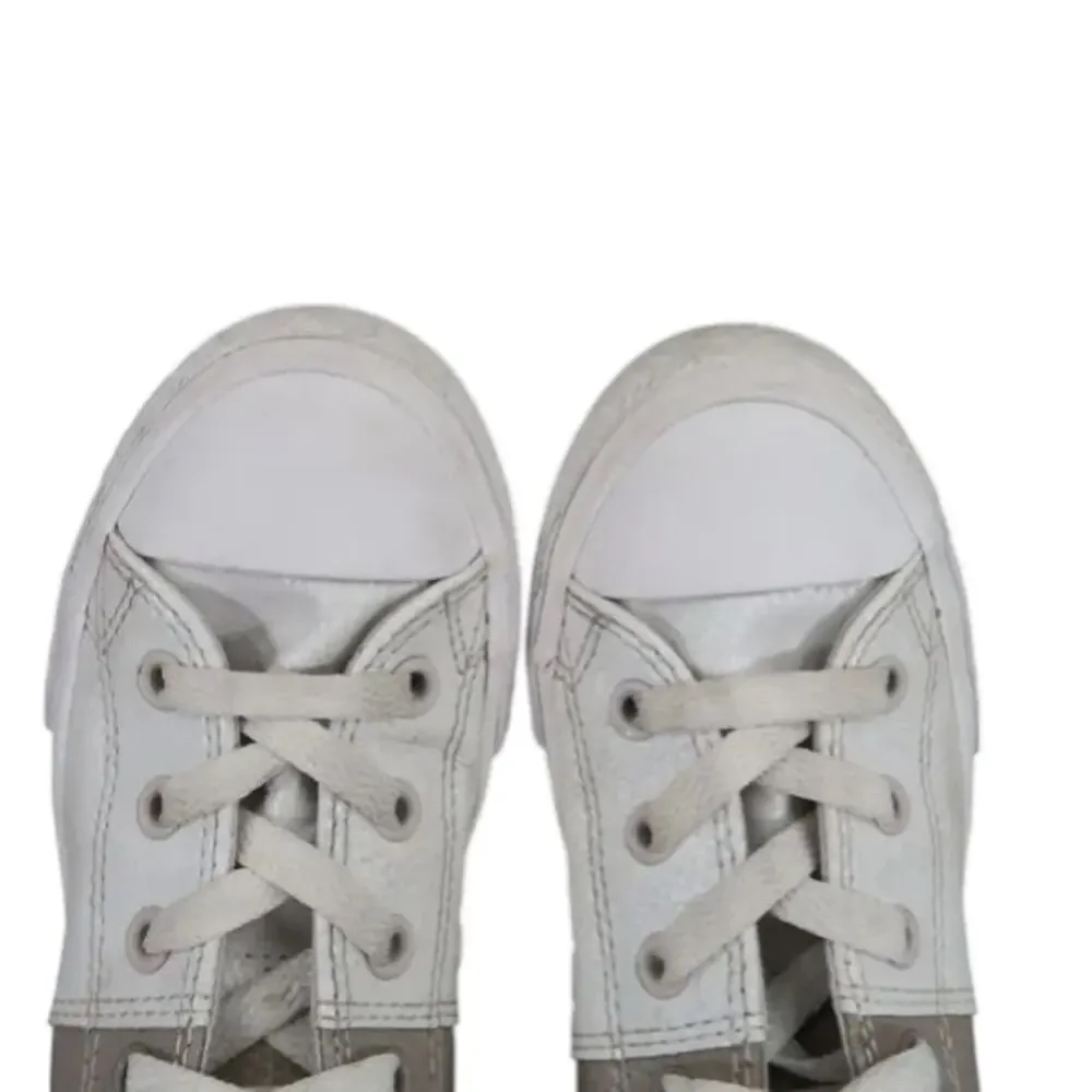 Converse Shoes Kids 13 Sneakers Madison Leather Two Tone Casual Active Lifestyle